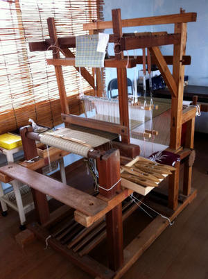 Yonaguni-ori loom